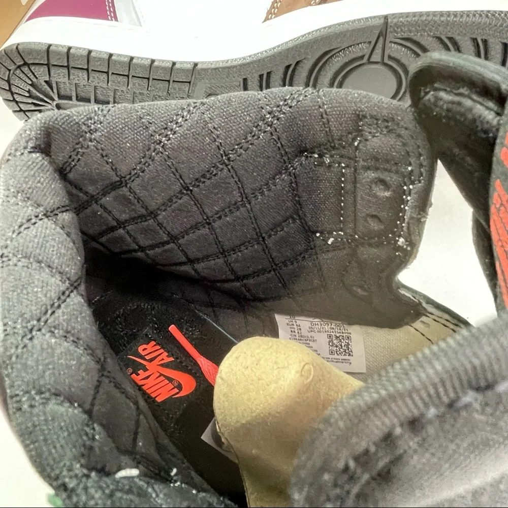 Air Jordan 1 High Retro OG Mens Size 10 Basketball Sneakers Nike Hand Crafted - Picture 9 of 11